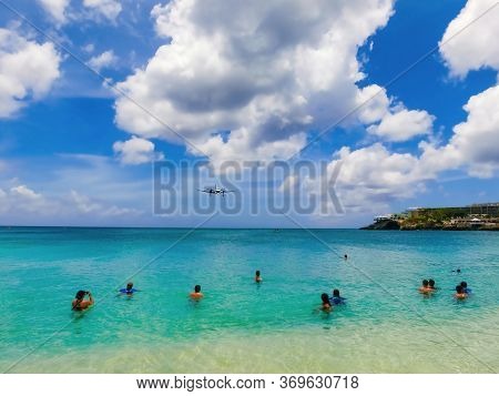 The Beach At Maho Bay Is One Of The Worlds Premier Planespotting Destinations. Airplanes Landing At 