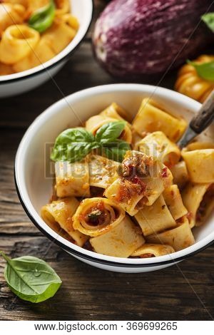 Pasta Calamarata With Vegetarian Sauce