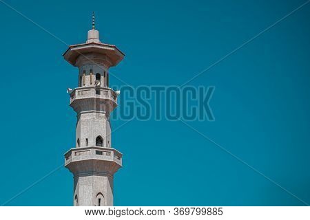 Mosque Or Masjid Minaret Saudi Arabia Ksa