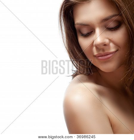 smuk brunette hoved portræt
