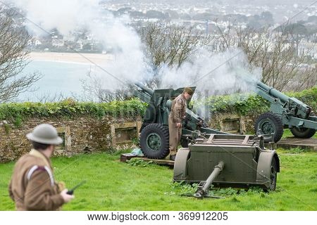 Falmouth.cornwall.united Kingdom.february 21st 2020.the 25 Pounder Cannon Is Being Fired At Pendenni