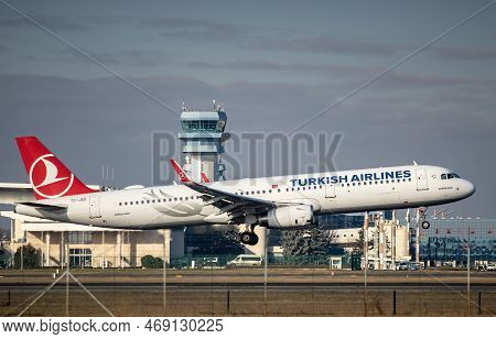 Otopeni, Romania - January 17, 2023: Turkish Airlines, Tc-jso, Airbus A321-231, Aircraft Lands At He