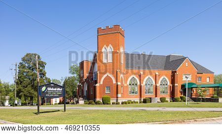 Eastman, Georgia, Usa - April 19, 2022: The First United Methodist Church