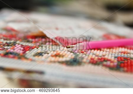 Manual Creative Process Of Creating And Collecting 3d Painting From Acrylic Multicolored Round Rhine