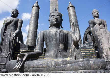 Buddha Statue For Thai People And Foreign Travelers Travel Visit And Respect Praying Blessing With H