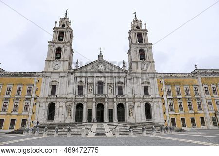 Mafra, Lisbon, Portugal- January 17, 2023: Beautiful Palace-convent And Royal Building Of Mafra
