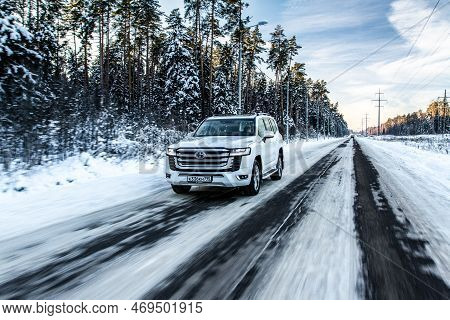 Moscow, Russia - December 11, 2021 Toyota Land Cruiser 300 Premium (j300), Modern Suv. Exterior Fron