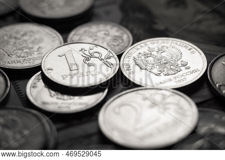 Dollars And Rubles. Economic Crisis, Decline Of The World Economy. Ruble Devaluation. The Fall Of Th