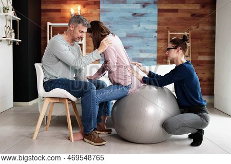 Doula Therapist Care And Treatment For Pregnant Woman