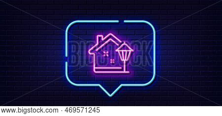 Neon Light Speech Bubble. Street Light Line Icon. Outdoor Lamp Sign. House Illuminate Symbol. Neon L
