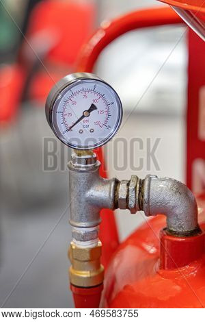 Dual Scale Psi Bar Pressure Gauge At Air Compressor Tank