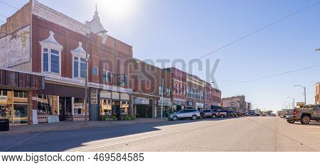 Anthony, Kansas, Usa - October 17, 2022 The Old Business District On Main Street