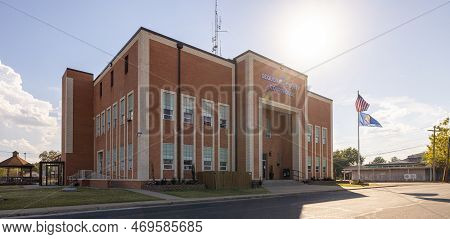 Sallisaw, Oklahoma, Usa - October 15, 2022: The Sequoyah County Courthouse