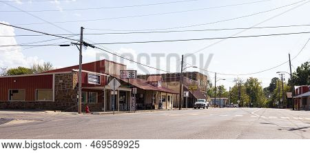 Hackett, Arkansas, Usa - October 15, 2022: The Old Business District On Main Street