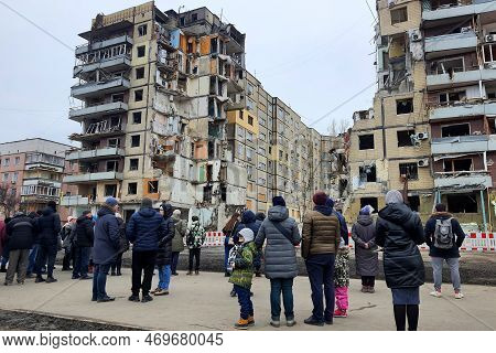 Russian Missile Attack On Residential Building In Dnipro, Ukraine. People Honored The Memory Of Thos