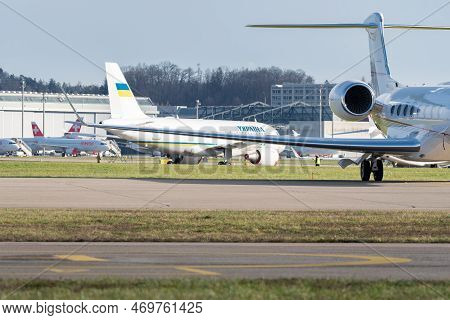 Zurich, Switzerland, January 19, 2023 Gulfstream G650-er Business Jet Is Parking In Front Of The Ukr