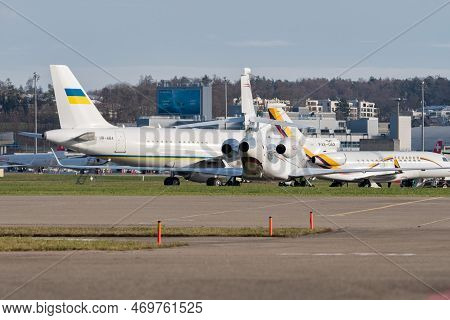 Zurich, Switzerland, January 19, 2023 Ukraine And Ecuador Airbus A319-115x-cj And Dessault Falcon-7x