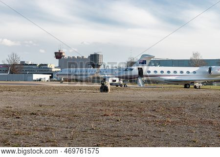 Zurich, Switzerland, January 19, 2023 Gulfstream G650-er And A Bombardier Global 7500 Aircraft Are P
