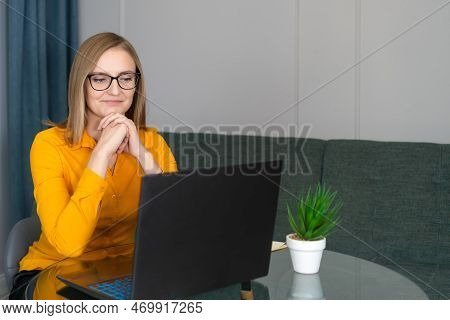 Psychologist Or Coach Conducts Online Consultation At Home Office, Remote Work Home Psychologist Onl