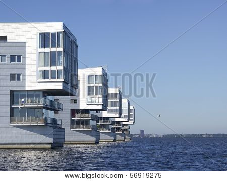 Apartments At Lake