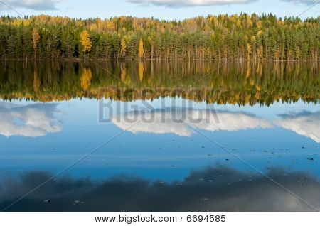 Jesień nad jeziorem