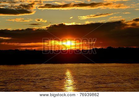 Sunset on the lake