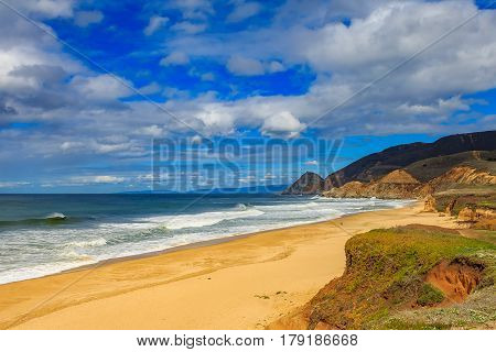 Rugged Beach In Pacifica California On A Cloudy Day