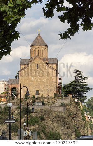 Metekhi Church And The Statue Of King Vahtang Gorgasali