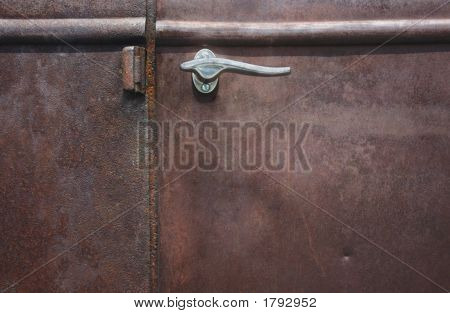 ประตูรถบรรทุกโบราณ rusted
