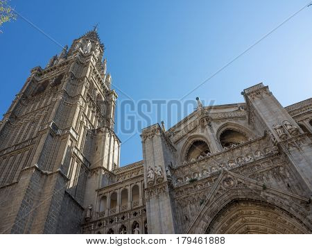the City of toledo in spain and the tagus river