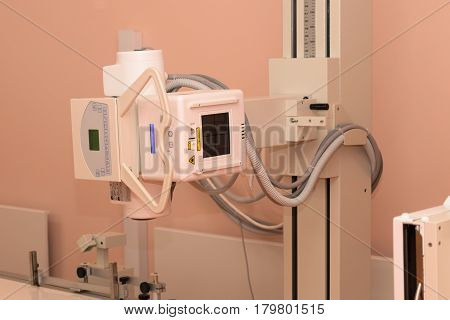 Modern x-ray apparatus is the basis of diagnosis in the clinic.