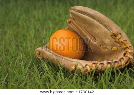Pomarańczowy w rękawica Baseball