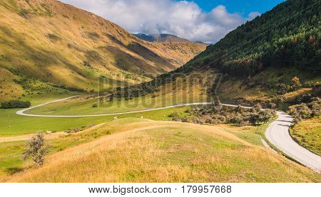 Winding Valley Road On The Way To Moke Lake