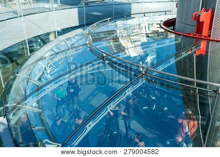 Brighton, England-6 October,2018: Group Of Traveler Walk In The British Airways I360 Skyline Tower T