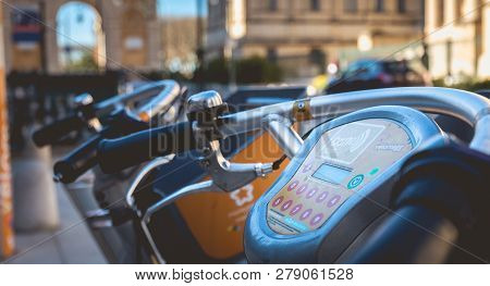 Velomagg Bike Sharing City Bikes For Rental In Montpellier