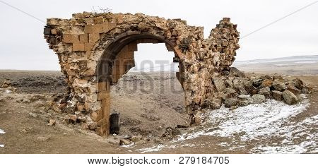 Silkroad İpek Yolu Giriş Kars Turkey Türkiye&ermenistan