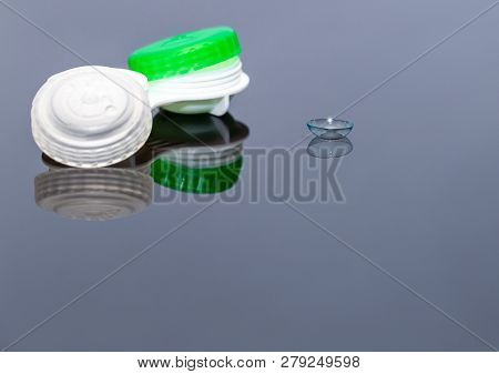 Contact Lens With Plastic Case 2
