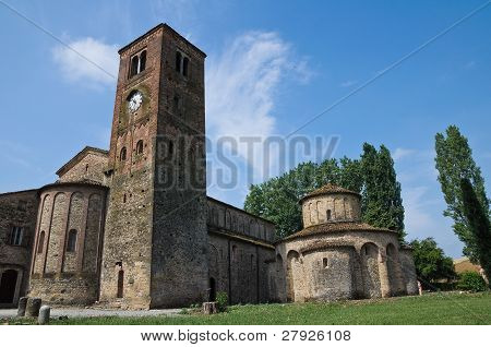 โบสถ์ St.Giovanni Vigolo Marchese Emilia-Romagna อิตาลี