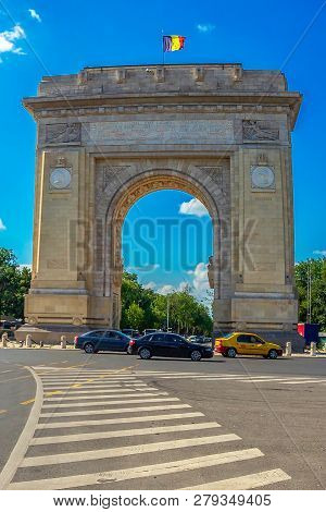 Bucharest, Romania - July 17, 2018: Triumphal Arch With Flag, Landmark Architecture In The Northern 