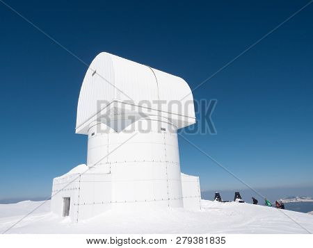 Observatory Center In Helmos Mountain