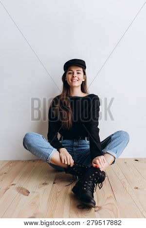 Beautiful Girl In A Black Cap, Black Golf, Blue Jeans! Natural Light, Smart Casua, Street Casual