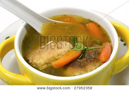 Tradizionale formaggio Honduras-canederli in brodo