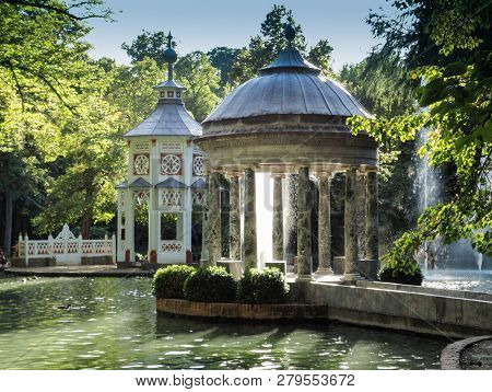 Pond Of The Chinescos, That You Find In The Middle Zone Of The Gardens Of The Prince, Aranjuez, Madr