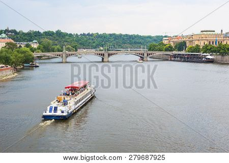 Prague, Czech Republic - May 30, 2017: River Boat Cruise To Charels Bridge And Vltava, Prague, Czech