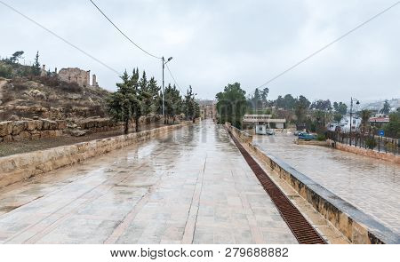 Jerash, Jordan, December 08, 2018 : The Road Leading From Hadrians Gate To South Gate In The Ruins O