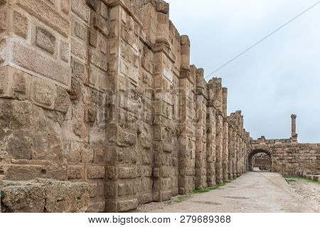 Jerash, Jordan, December 08, 2018 : The Road Leading From South Gate In The Ruins Of The Great Roman