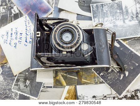Moscow, Russia-april 1. Retro Camera Agfa Billy-record On Old Photos April 1, 2014. Billy Camera Ser