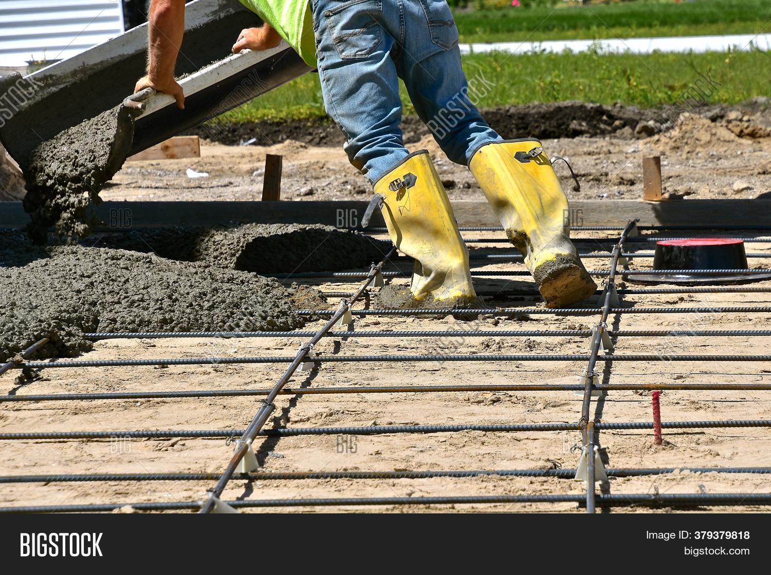 construction mud boots
