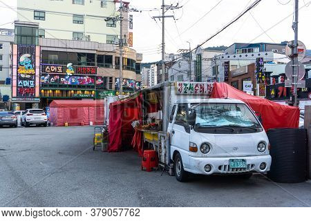 Geoje, South Korea - June 15, 2017: Local Food Truck Park In The Community In Okpo, Geoje Island, So