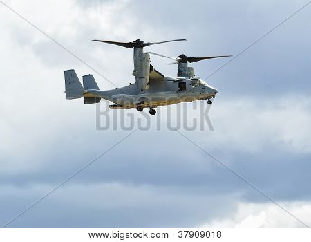 Mv-22 สนาม